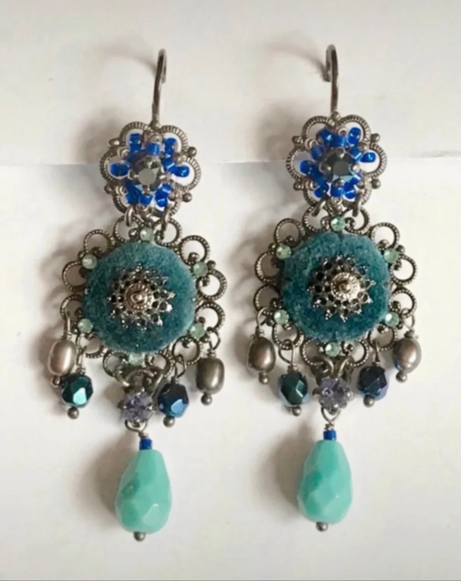 Boucles d’oreilles satellite 